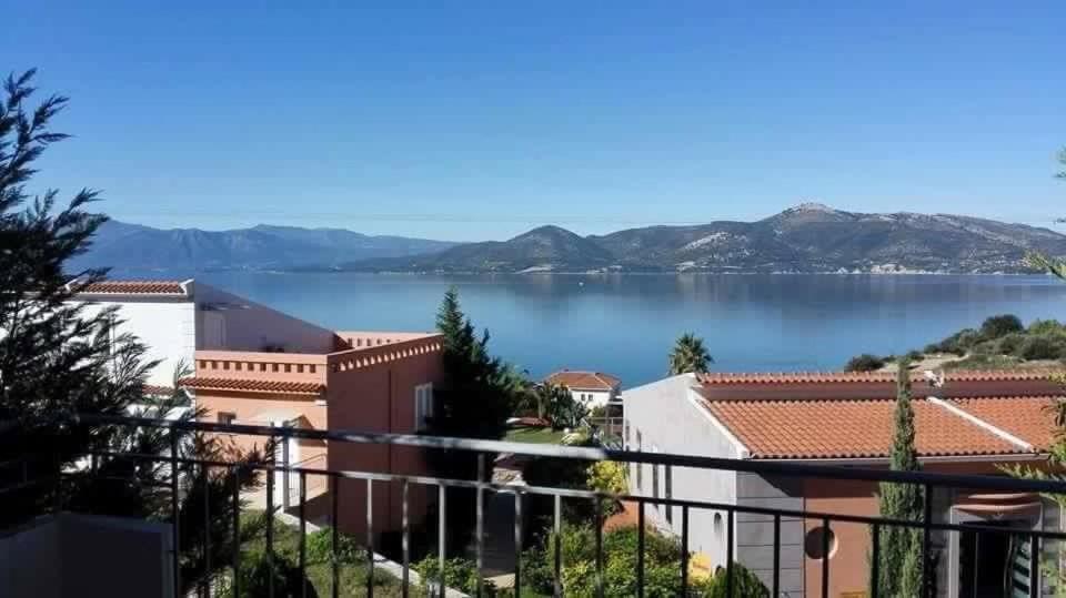 Thalassa Hotel Palairos Exterior photo