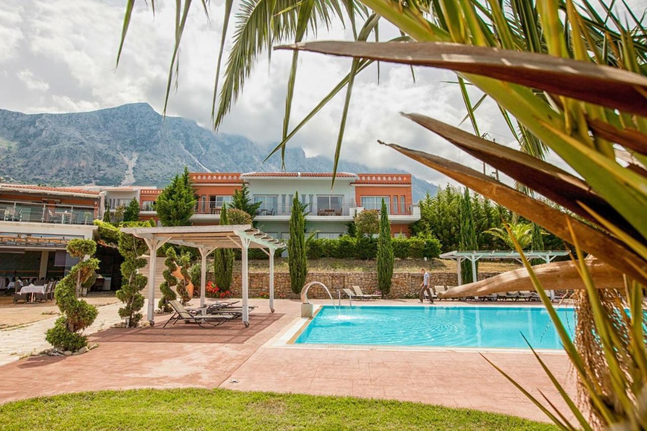 Thalassa Hotel Palairos Exterior photo