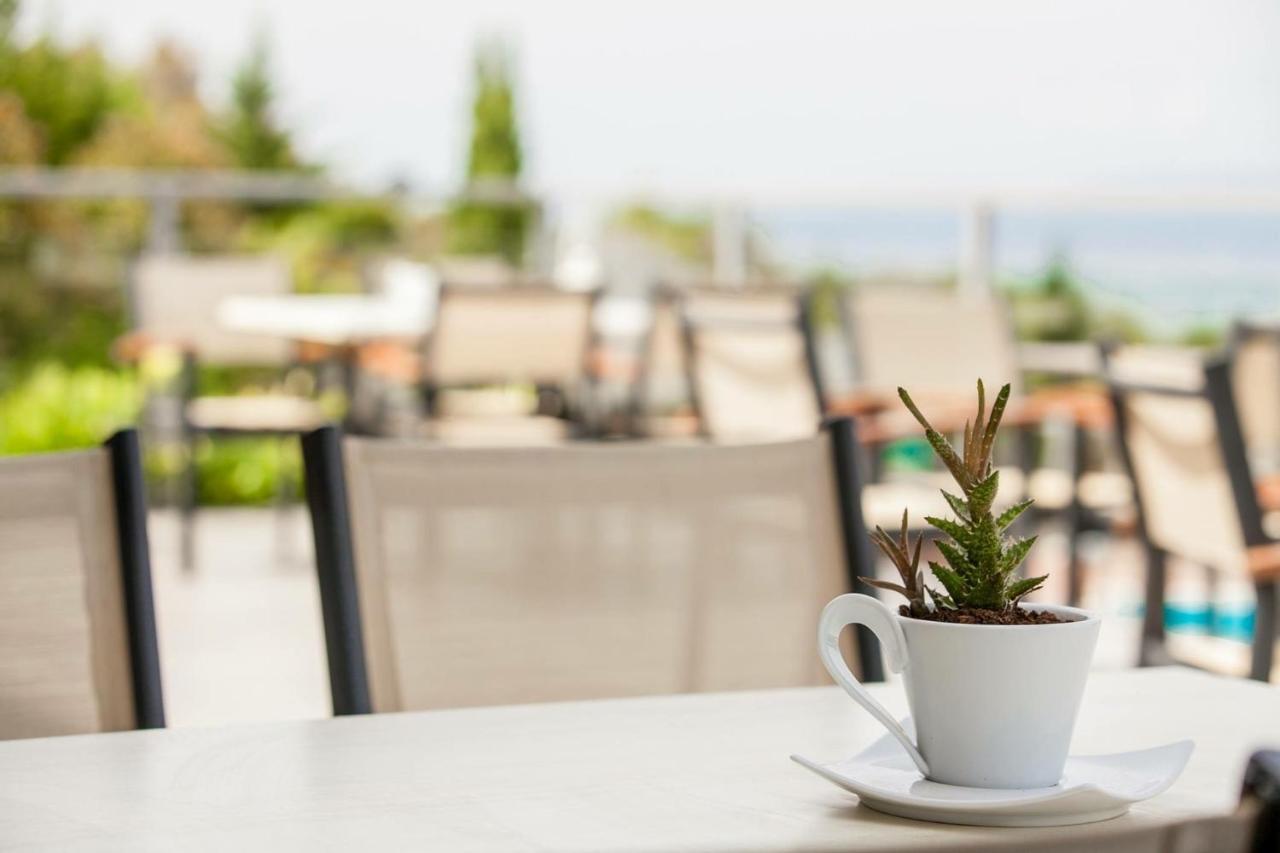 Thalassa Hotel Palairos Exterior photo